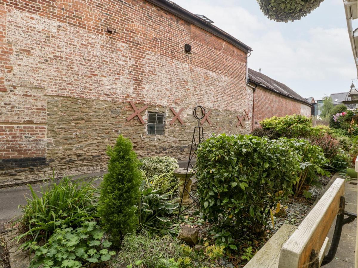 Вилла 138D Old Star & Garter Mews Лудлоу Экстерьер фото